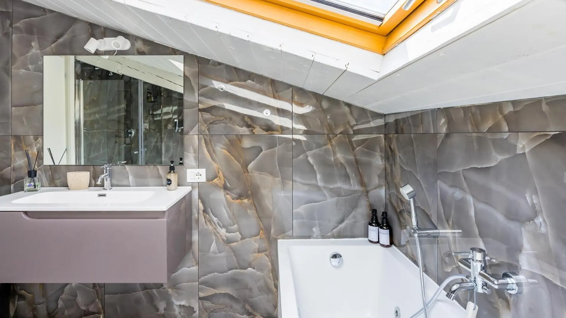 Sloping Roof In The Center Of Naples Apartment Italy